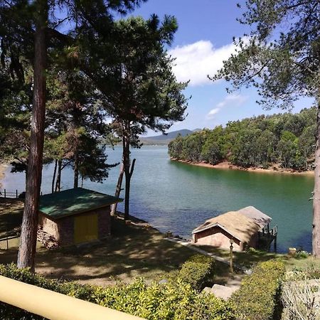 Le Chateau Du Lac De Mantasoa ภายนอก รูปภาพ